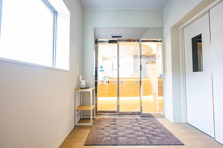 クリニック入口