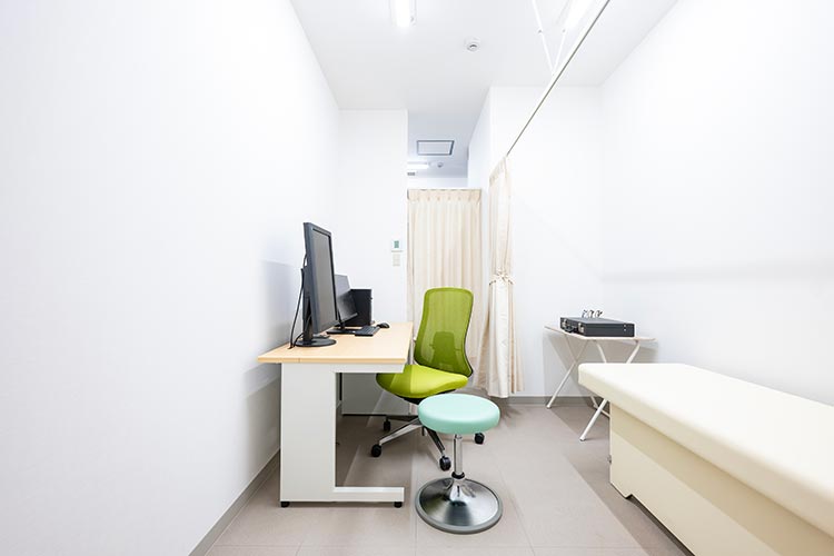 診察室2